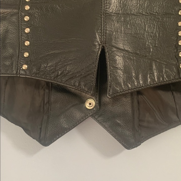 Unik Black Leather Vest with Silver Studs Motorcycle Biker Womans Size M Pockets - Picture 5 of 11